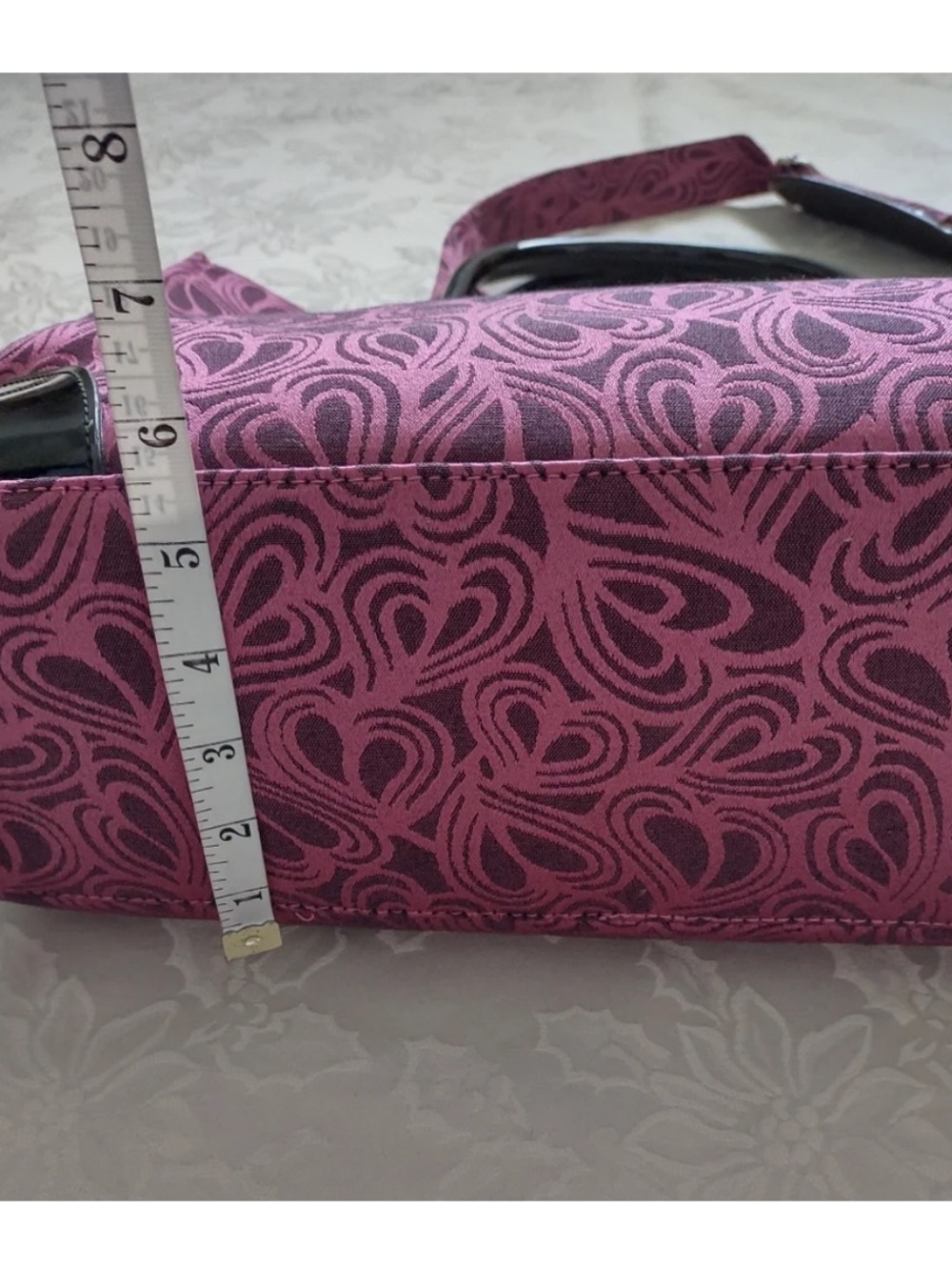 Diane Von Furstenberg Heart Emblem Pink Large Travel Bag with Black Trim - Picture 5 of 8